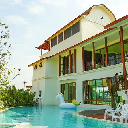 Macasa Villa